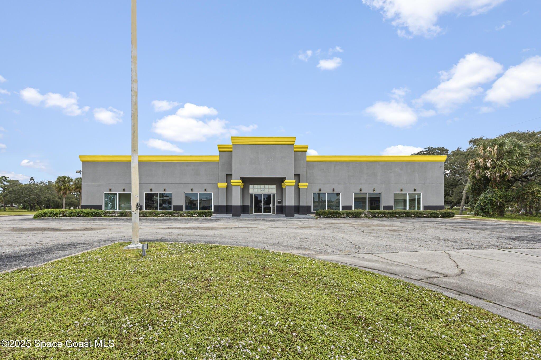 Property Image for 2705 N Harbor City Boulevard