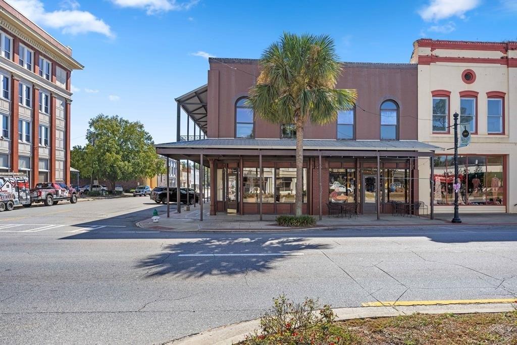 Property Image for 219 E Screven St.