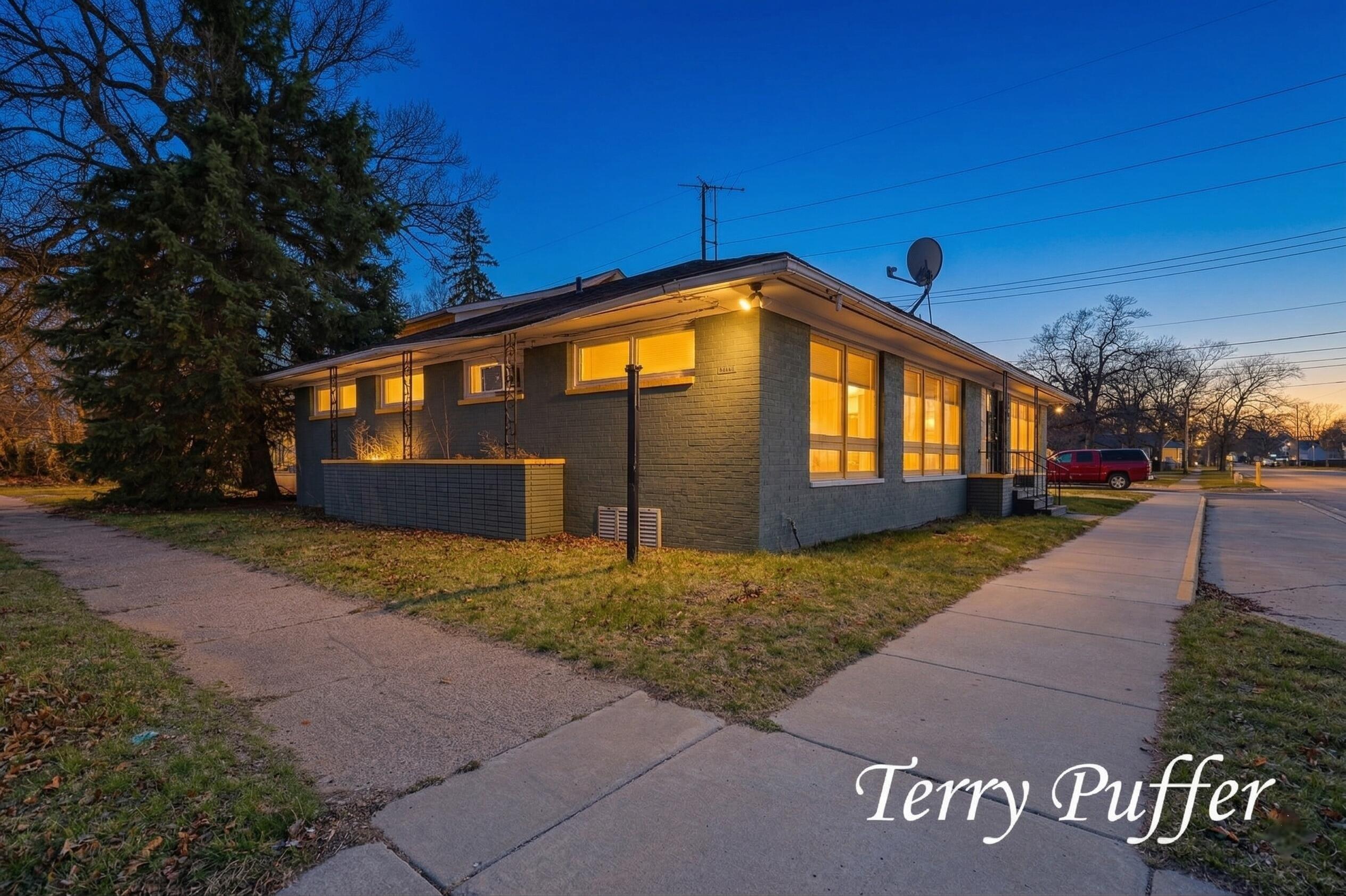 Property Image for 2101 Peck Street