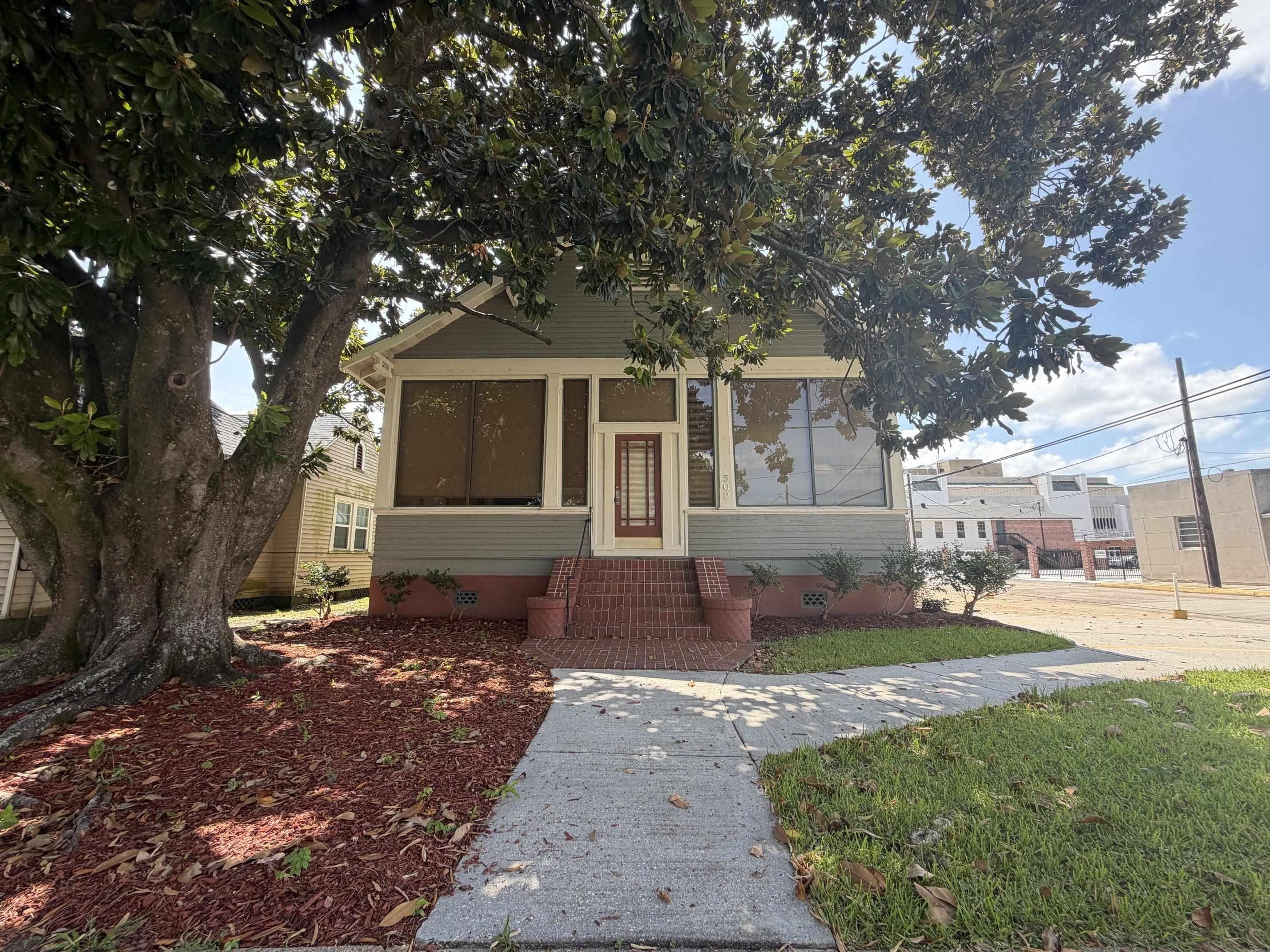 Property Image for 502 Roussell Street
