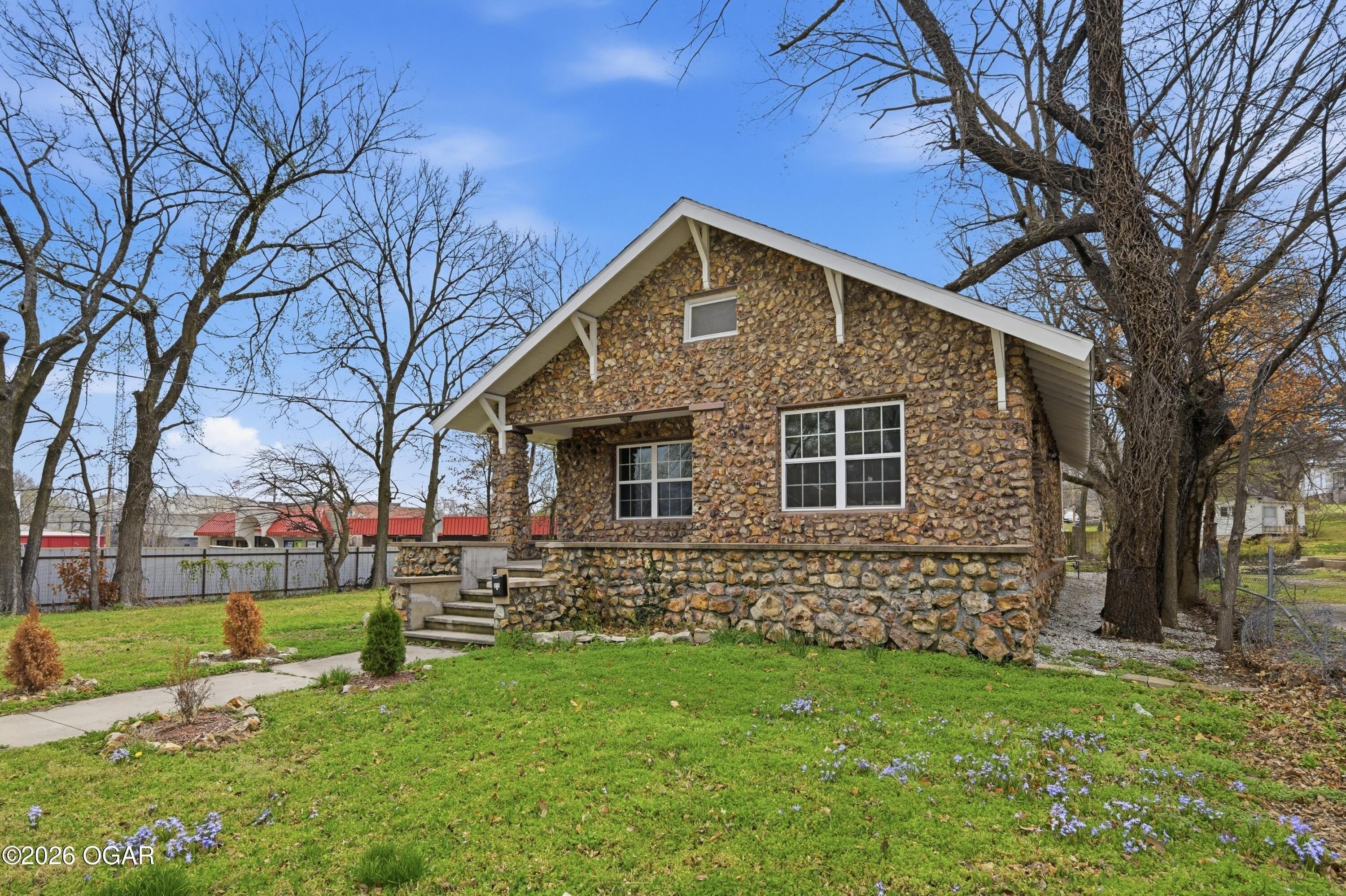 Property Image for 315 W Coler Street