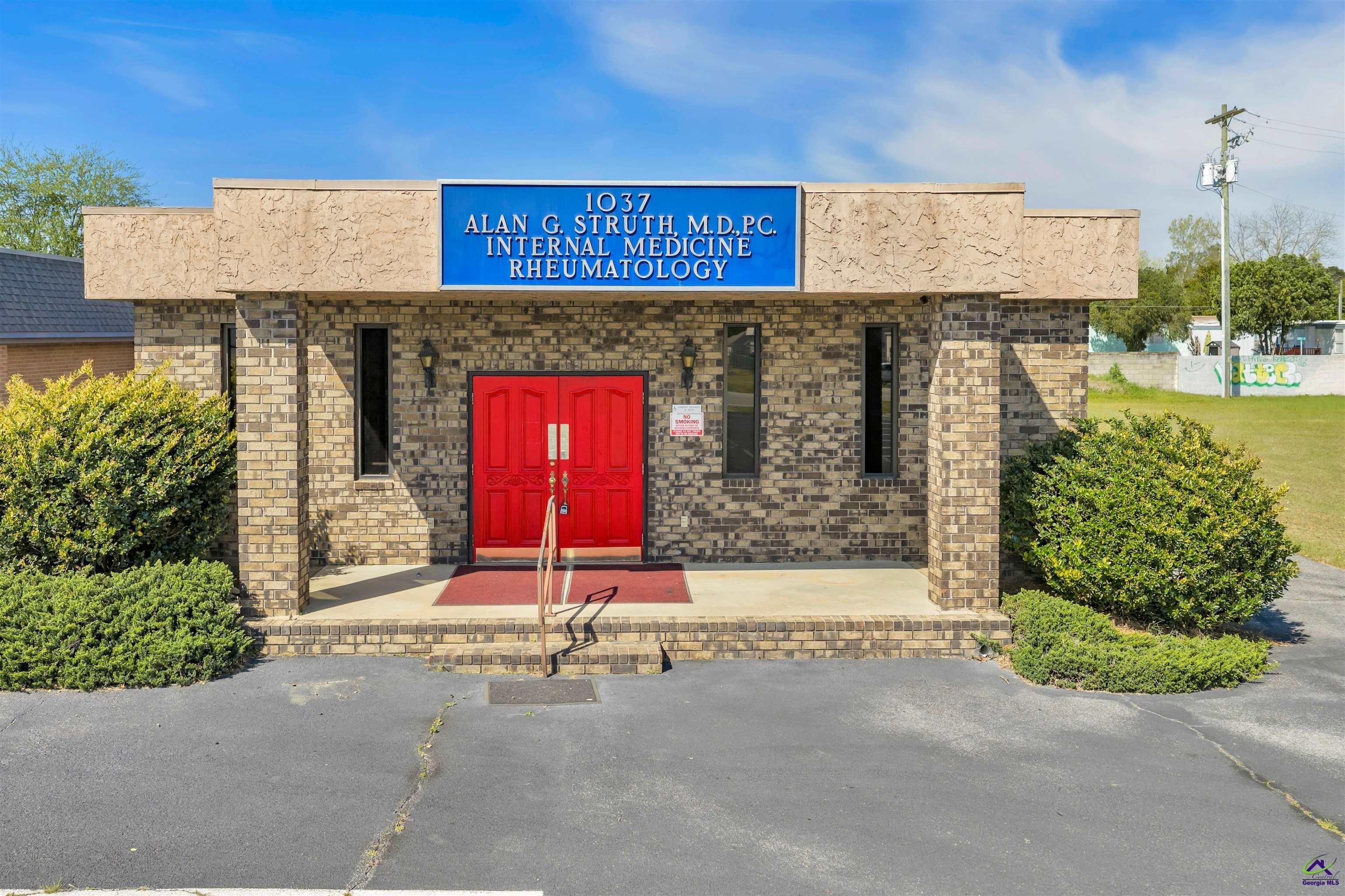 Property Image for 1037 N Houston Road