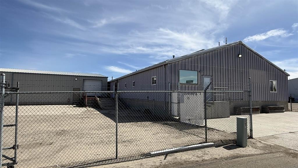 Property Image for 400 N 4th St