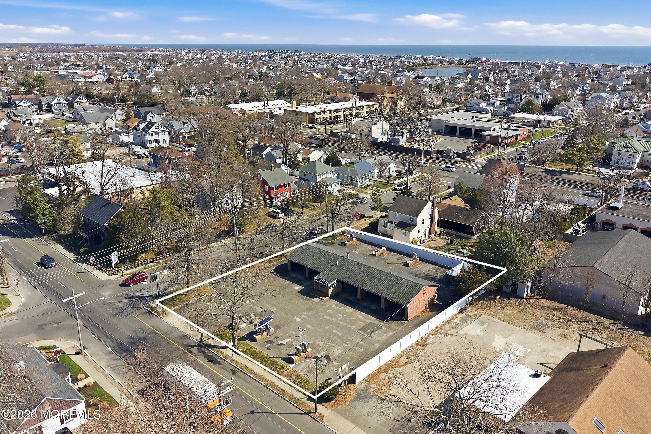 Property Image for 1000 Richmond Avenue