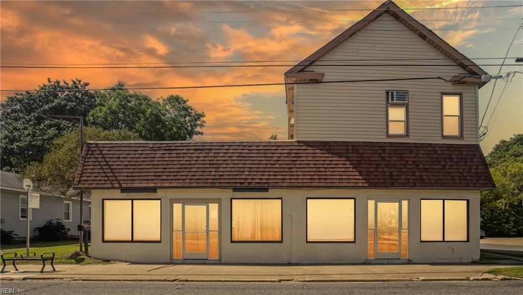 Property Image for 1300 Bainbridge Boulevard