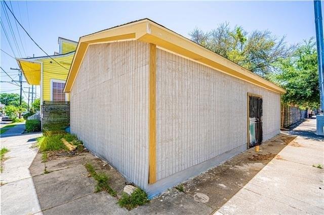 Property Image for 840 N BROAD Street