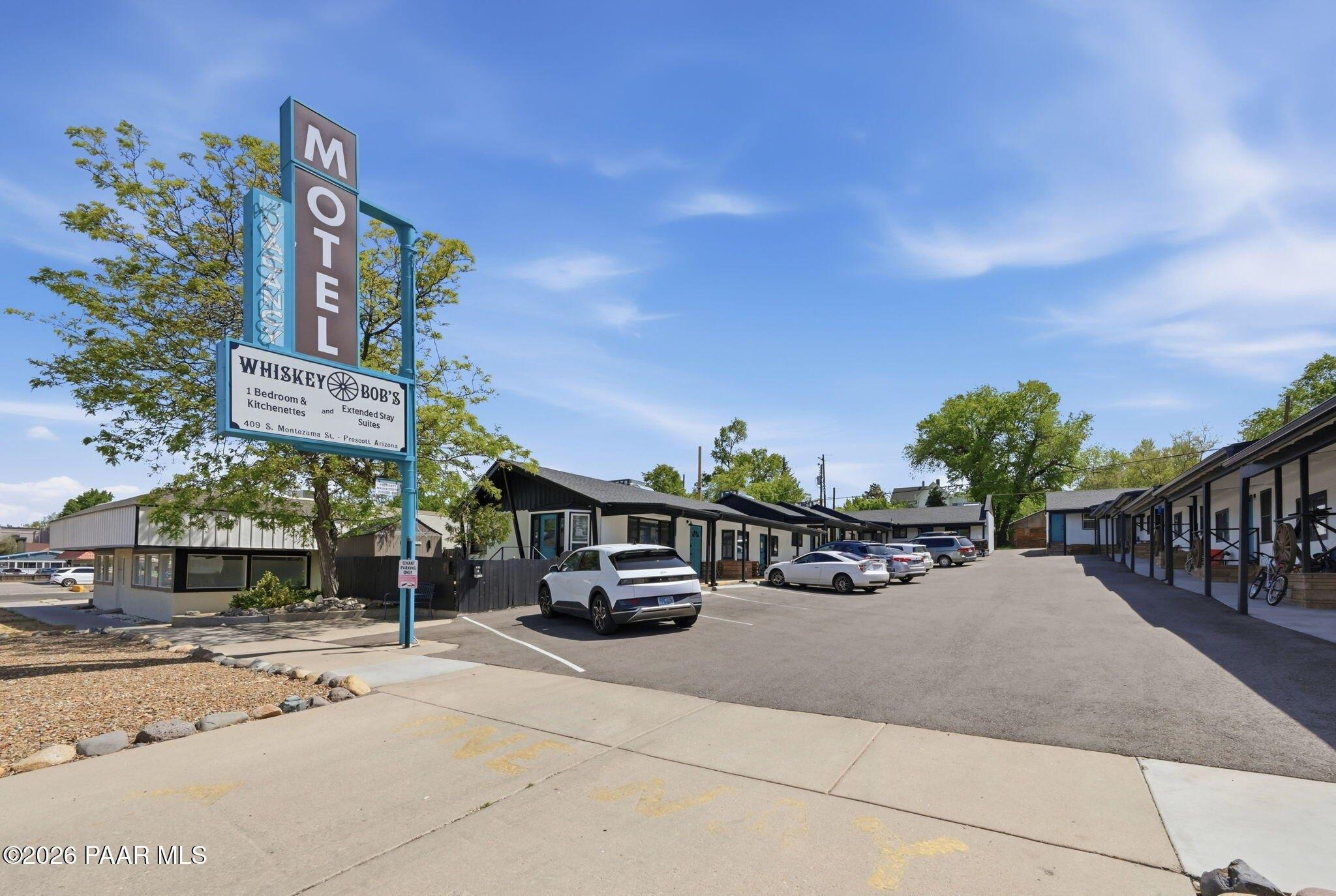 Property Image for 409 S Montezuma Street