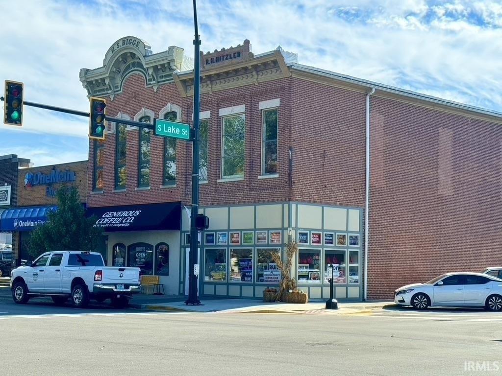 Property Image for 123 W Center Street