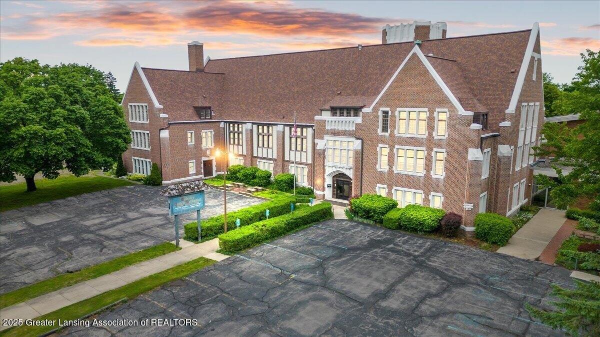 Property Image for 925 Backus Street