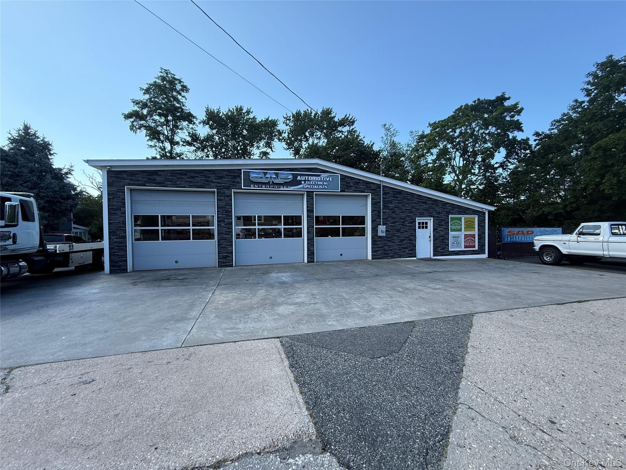 Property Image for 944 E Main Street