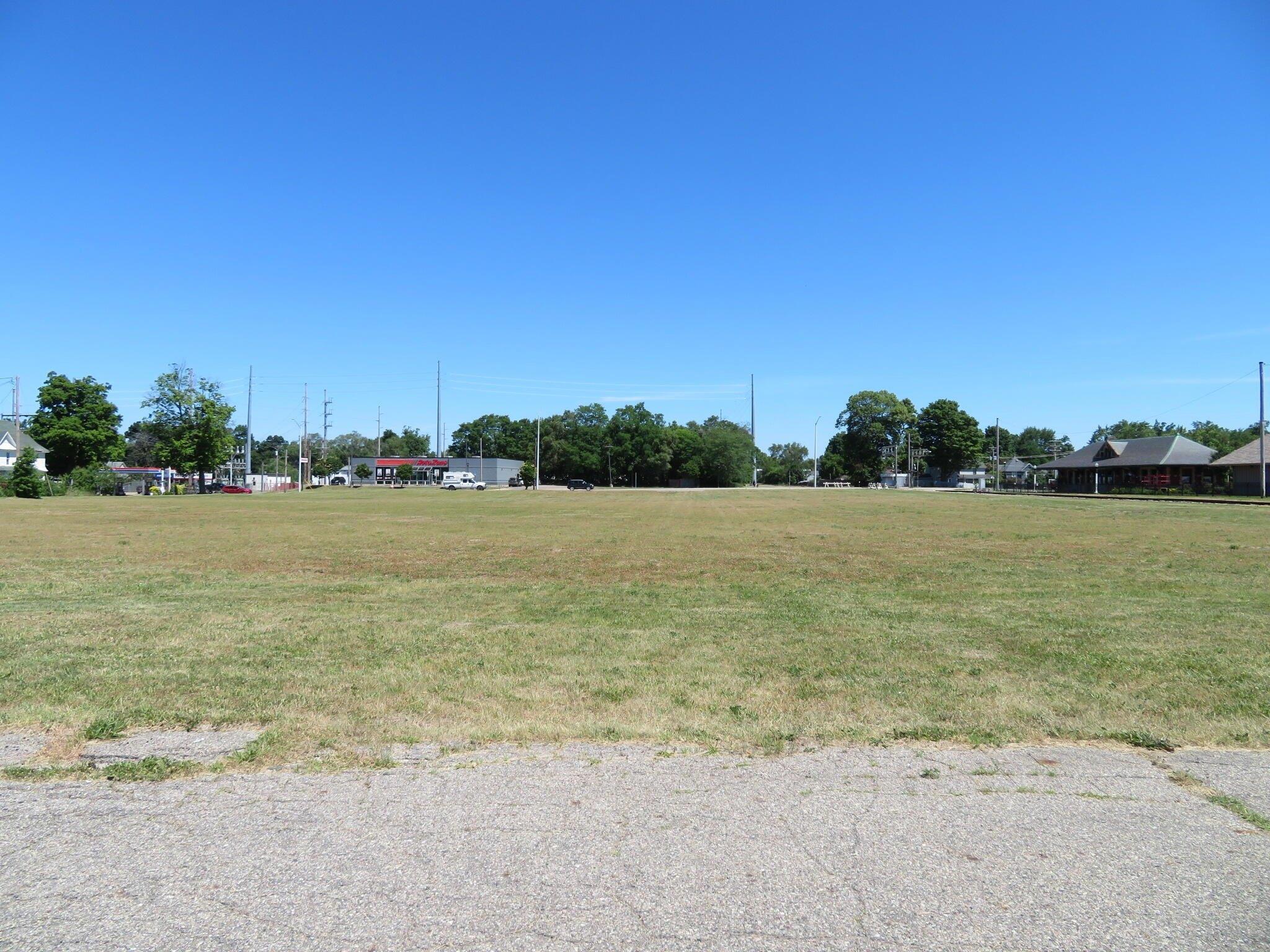 Property Image for 410 W Chicago Road