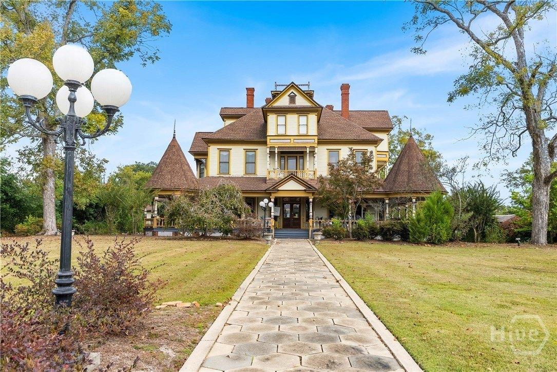 Property Image for 323 N Main Street