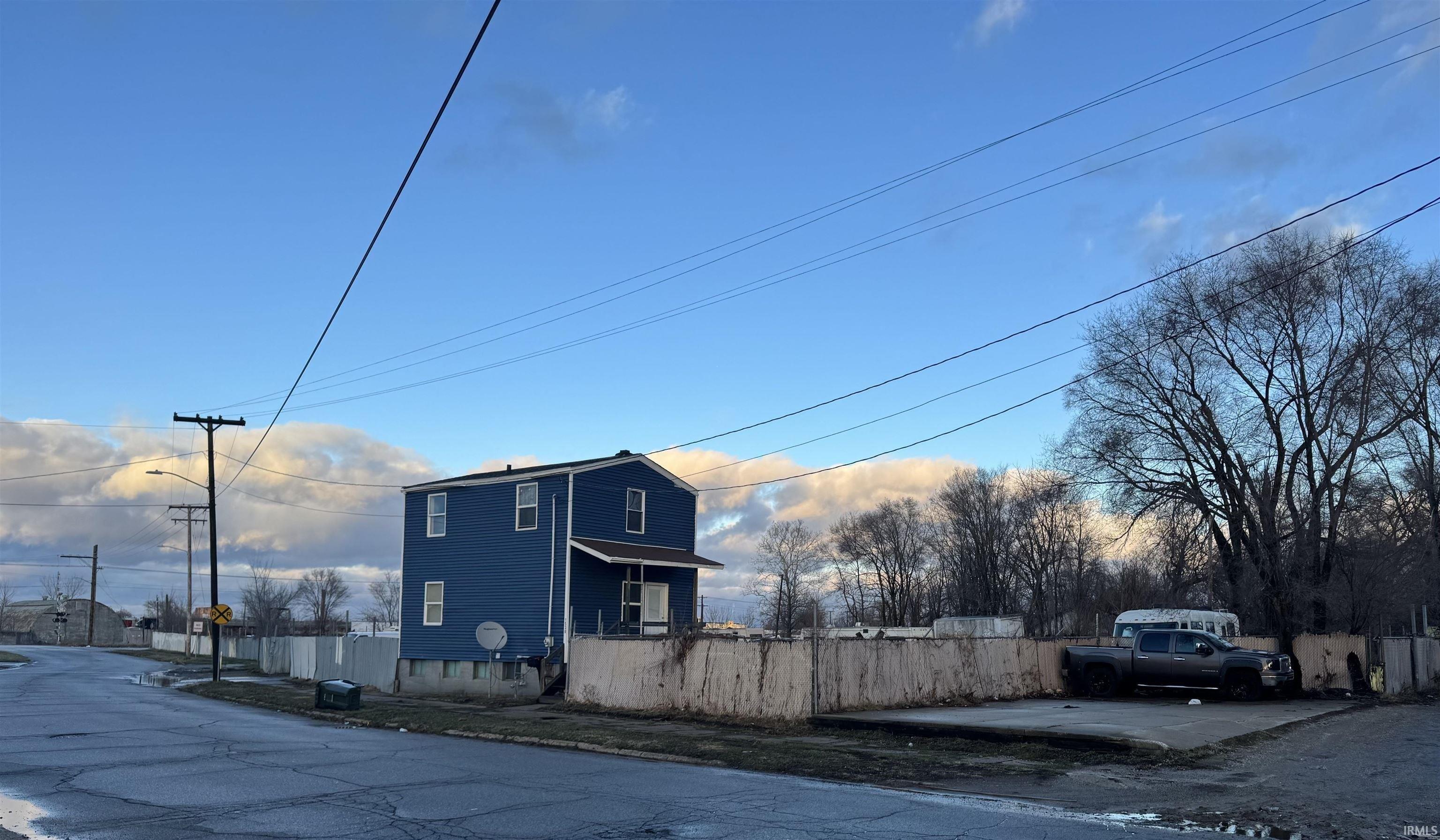 Property Image for 1530 S Walnut Street