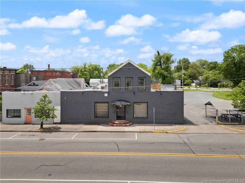 Property Image for 1011 Vincennes Street 5