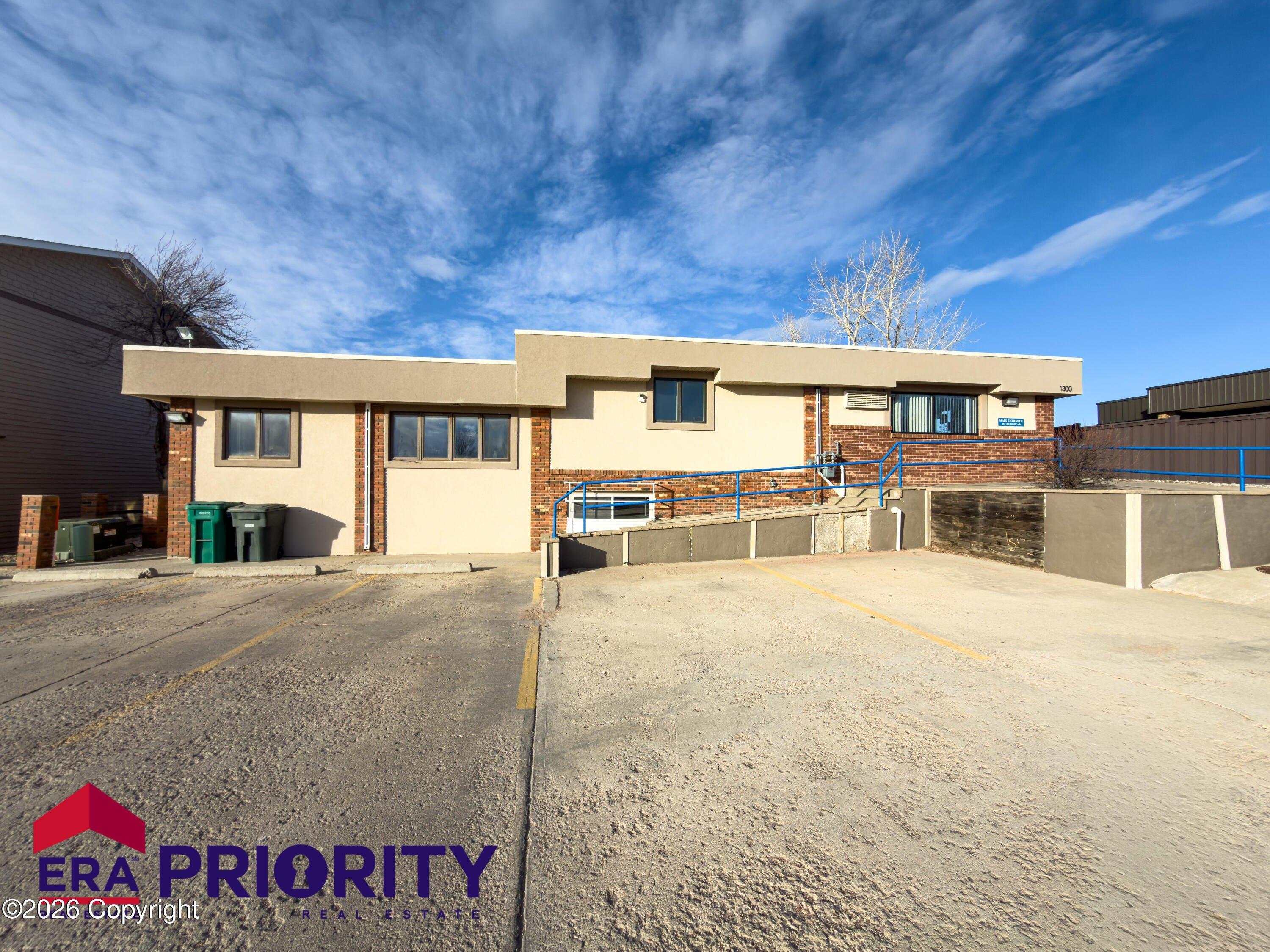 Property Image for 1300 W 4th St -