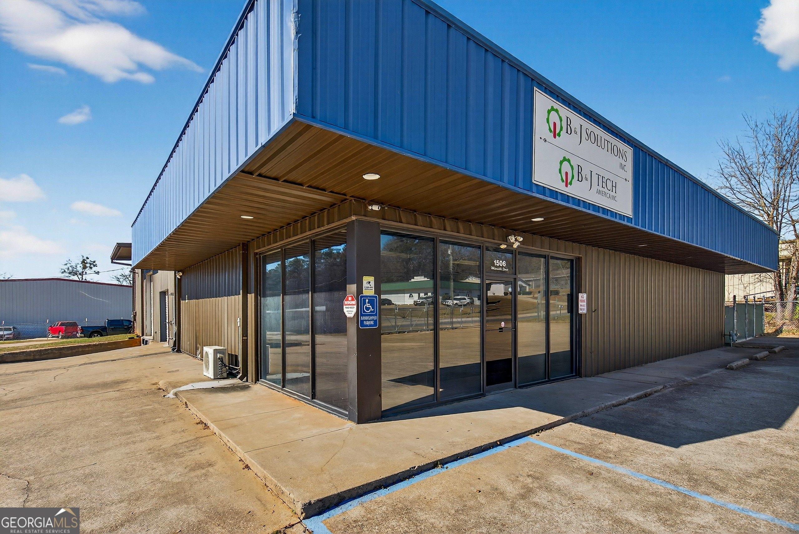 Property Image for 1506 Whitesville Street