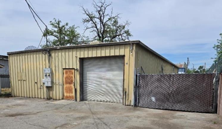 Property Image for 2024 E LEWIS Street