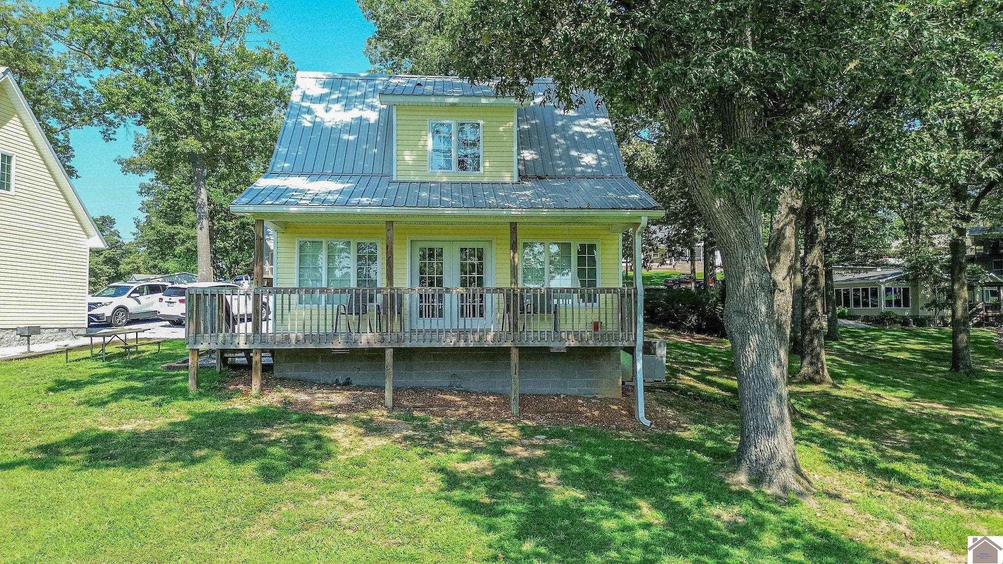 Property Image for 10 Captain Lane