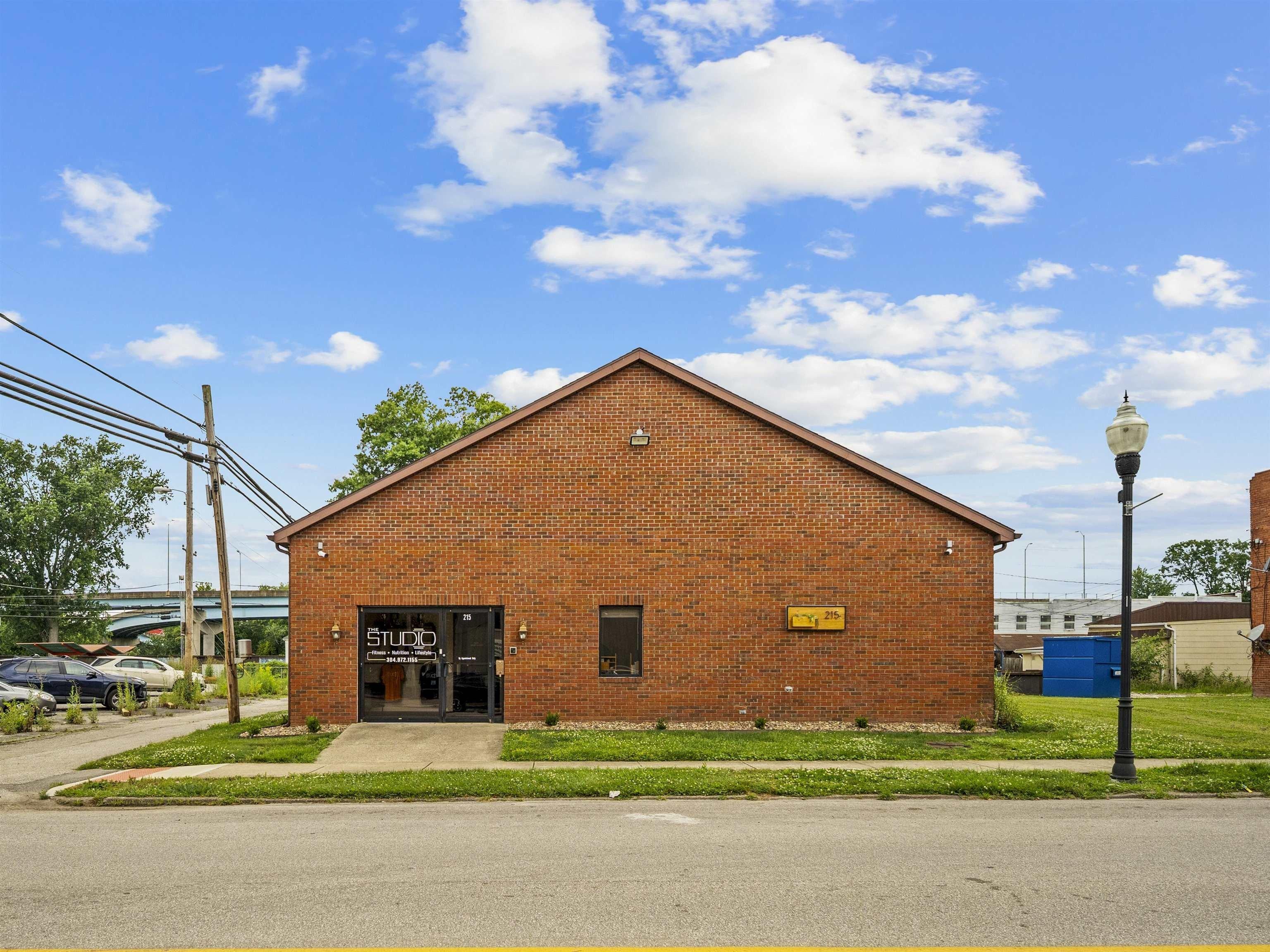 Property Image for 215 Main St