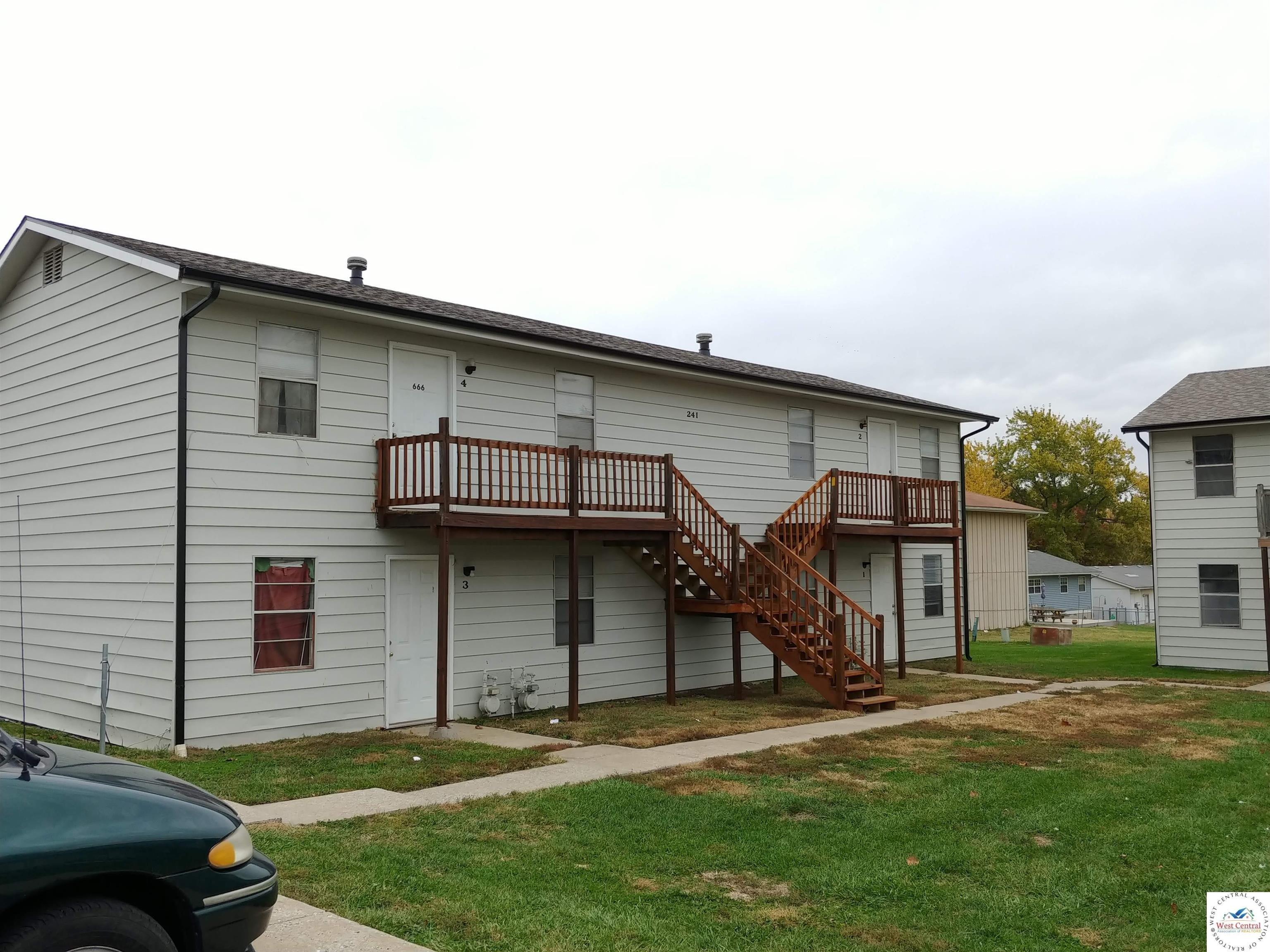 Property Image for 241 SE Missouri 13