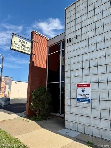 Property Image for 1661 Fort Street