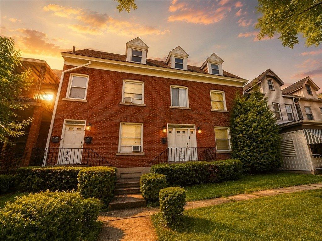 Property Image for 224-226 S Pacific Ave