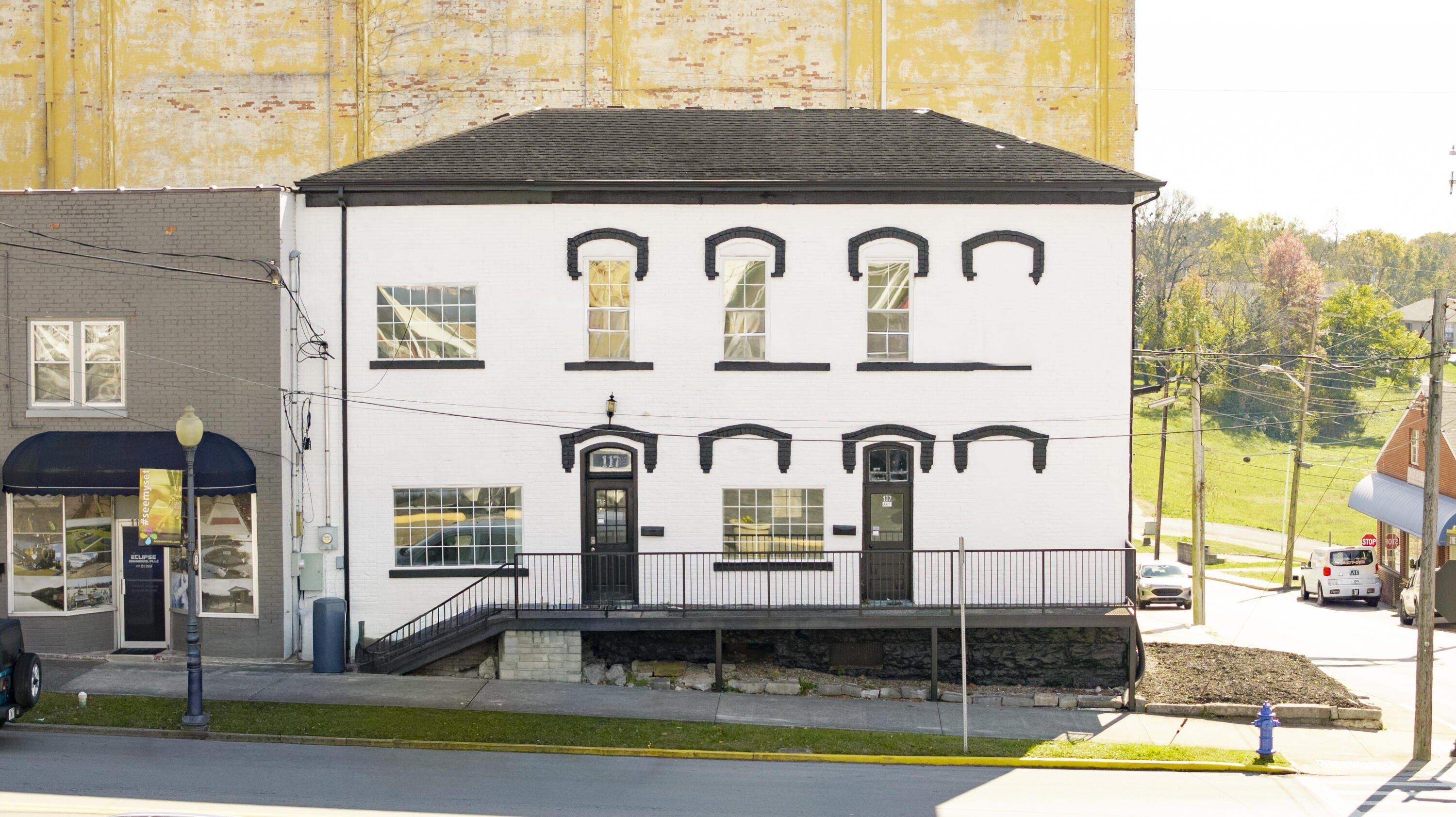 Property Image for 117 W Mt Vernon Street