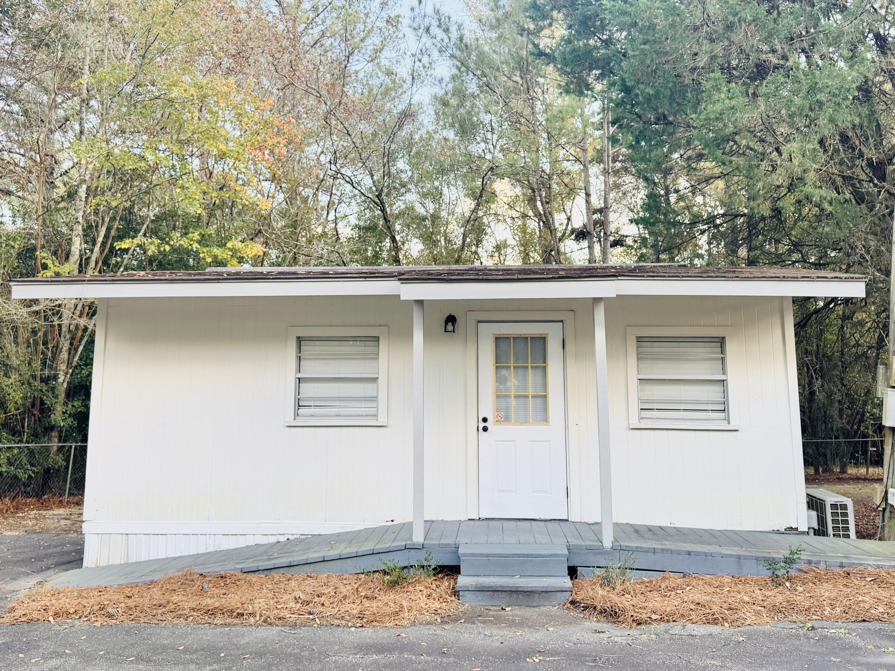 Property Image for 1886 Old Richton Rd.