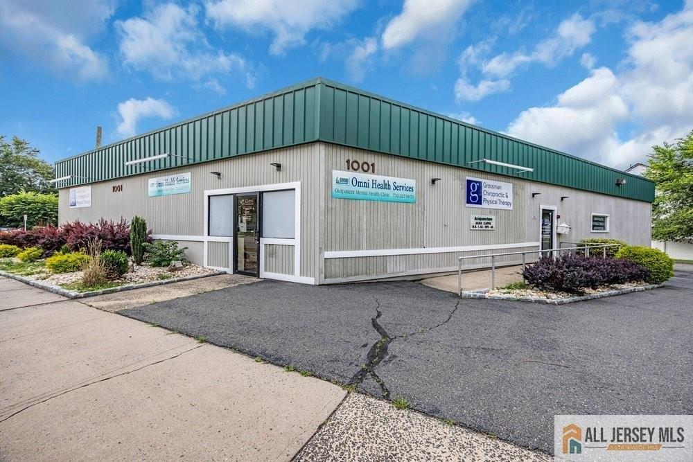 Property Image for 1001 Raritan Avenue