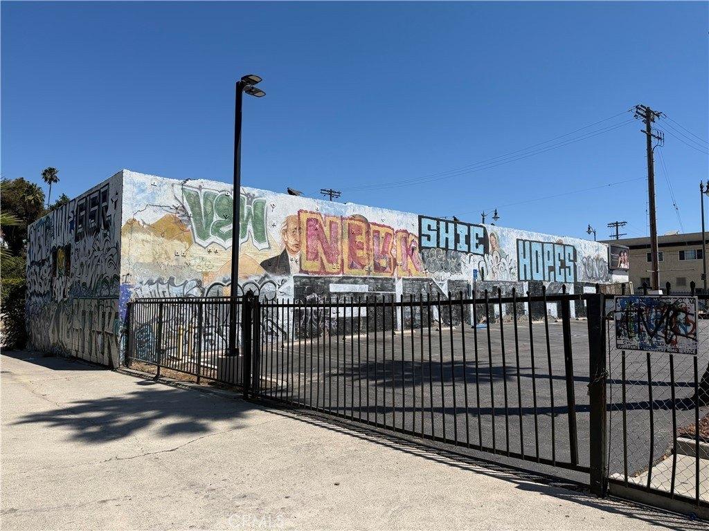 Property Image for 1529 E 1st