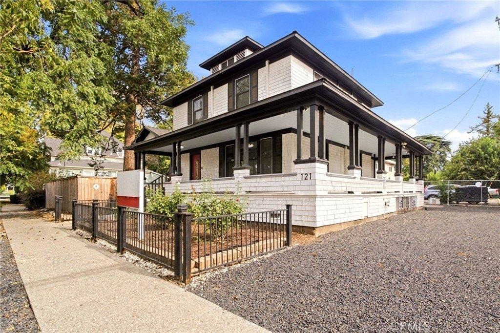 Property Image for 121 W 1st