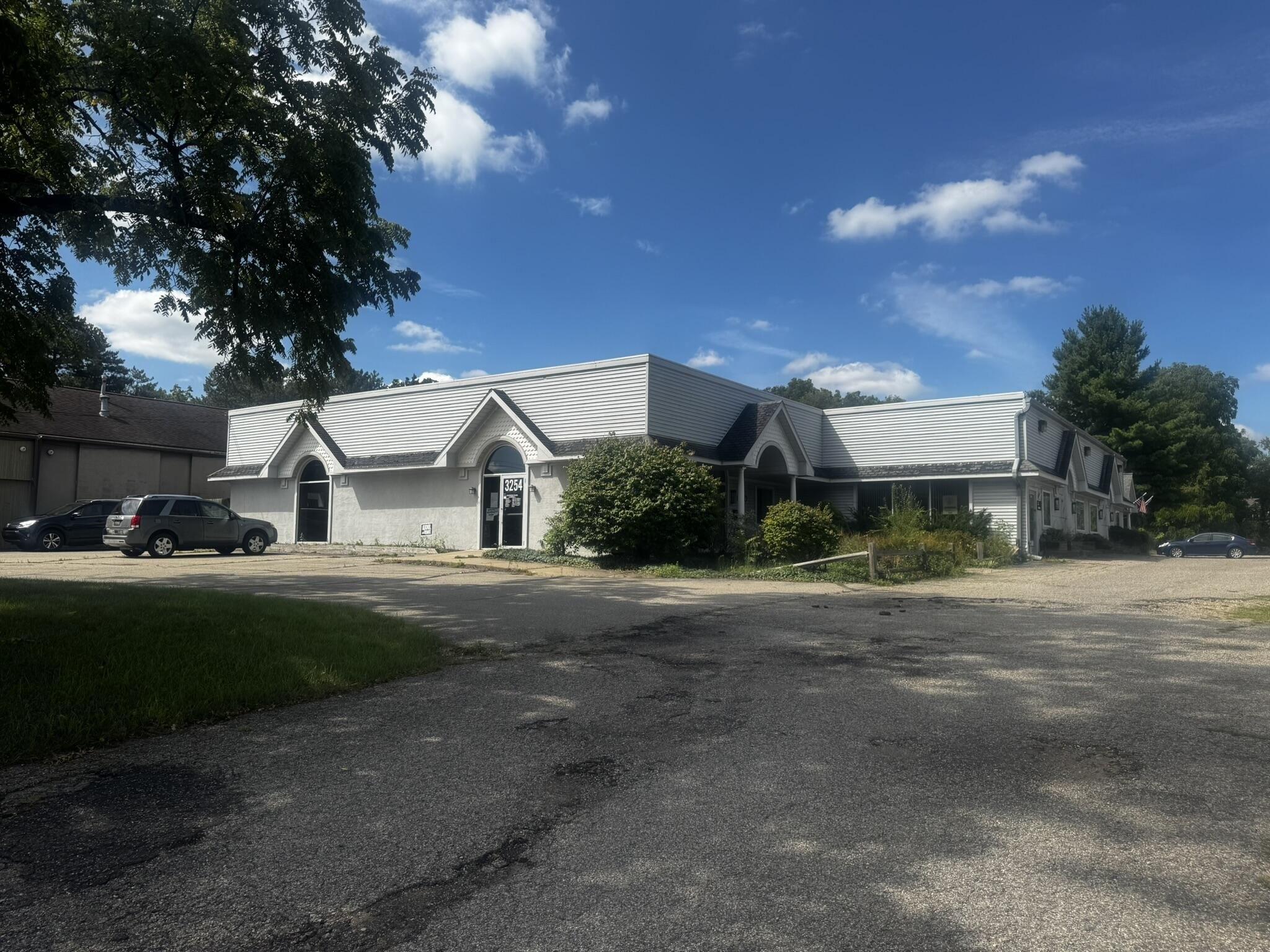 Property Image for 3234 S Westnedge Avenue