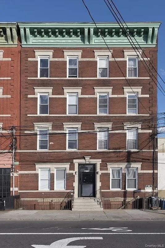 Property Image for 36-05 Vernon Boulevard