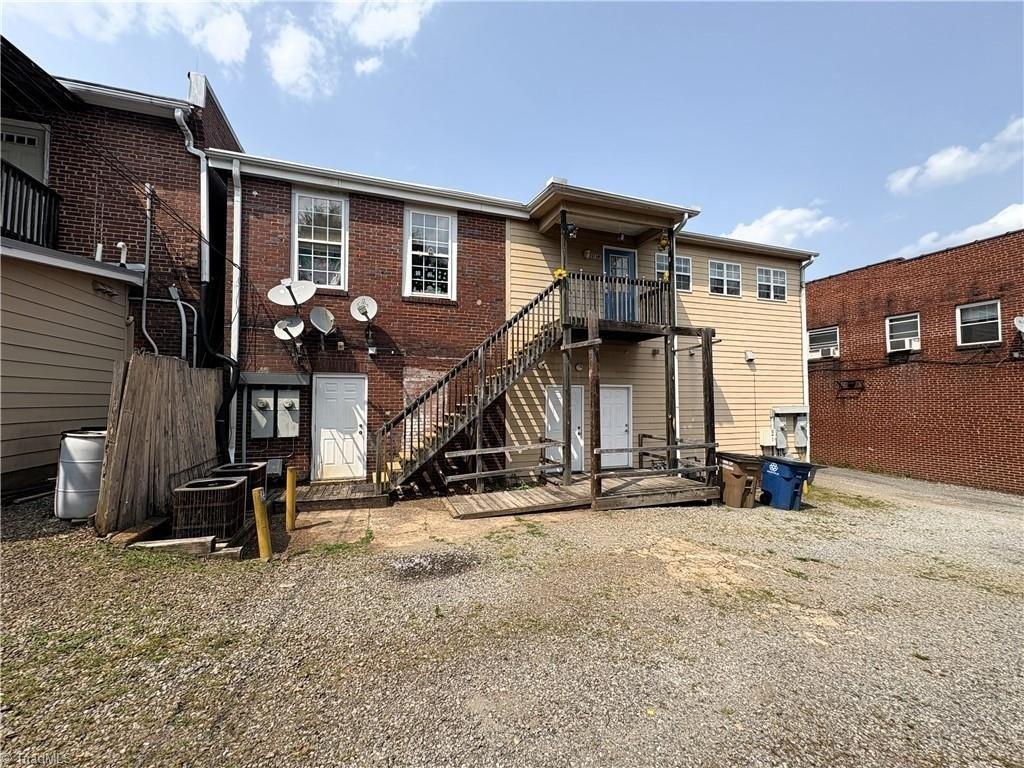 Ronni's Restaurant in Madison closed. Ronni's made the announcement a few  days ago on the restaurant's Facebook page. “Today a notice was placed on  the door of the restaurant that states the, image size:1024x768