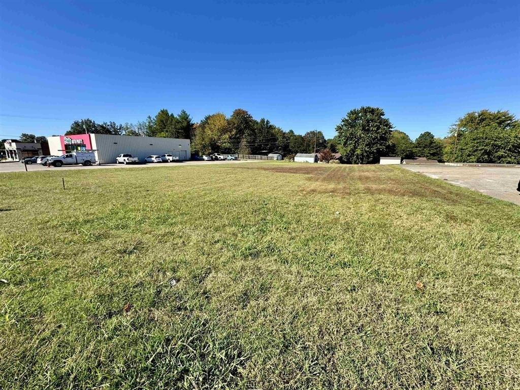 Property Image for 1480 N Main St