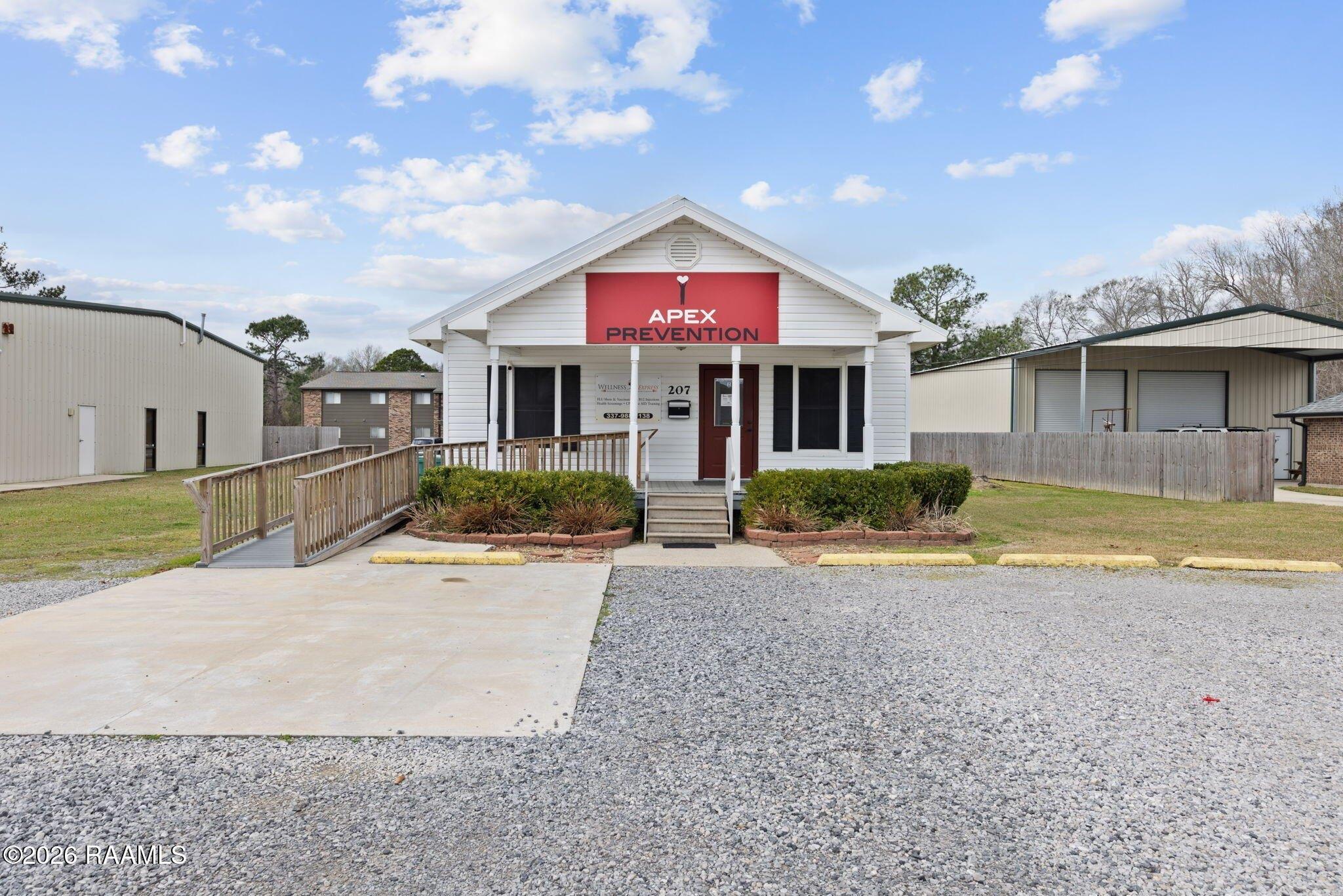 Property Image for 207 N Luke Street