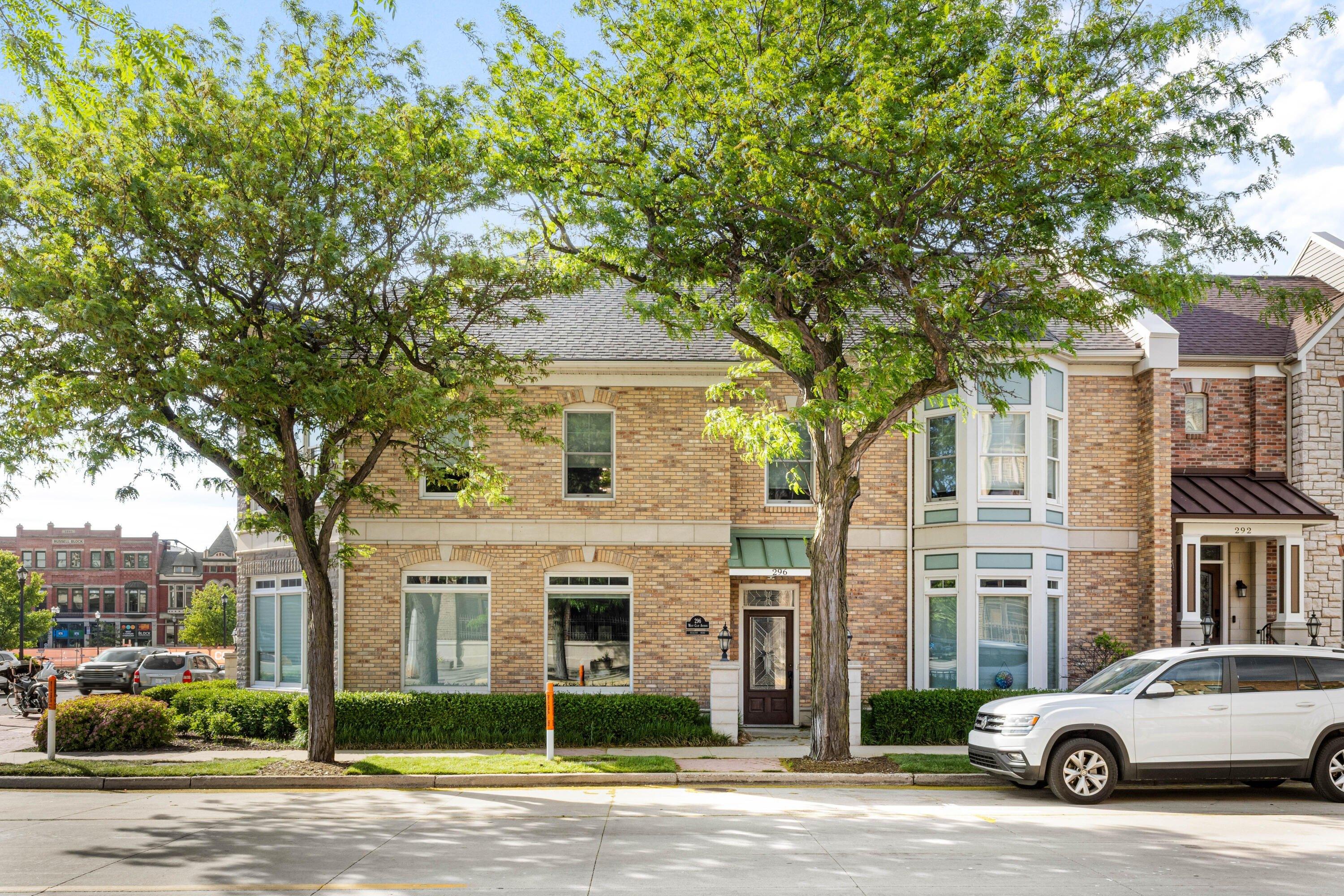 Property Image for 296 W Clay Avenue 4C