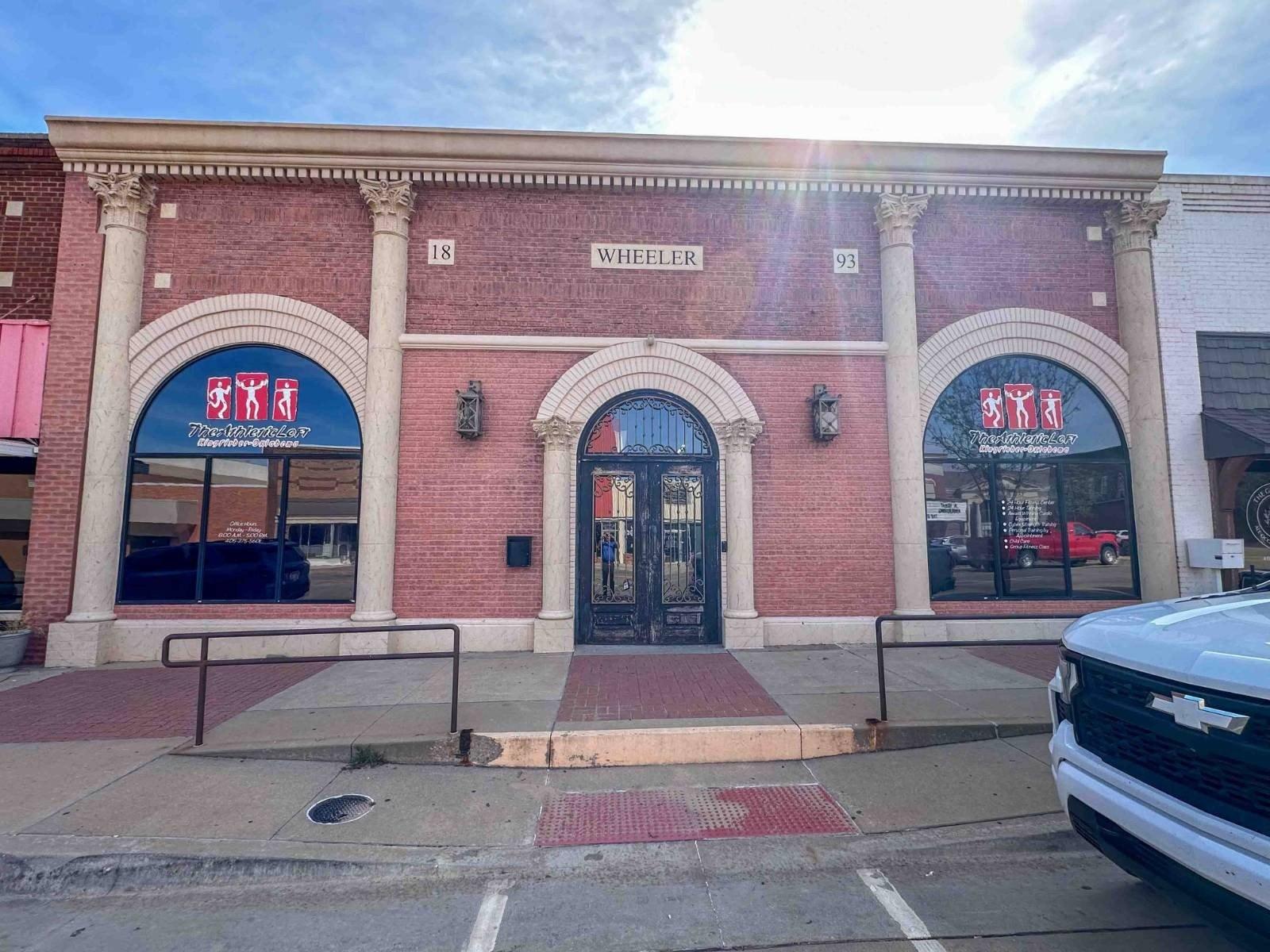 Property Image for 309 N Main St