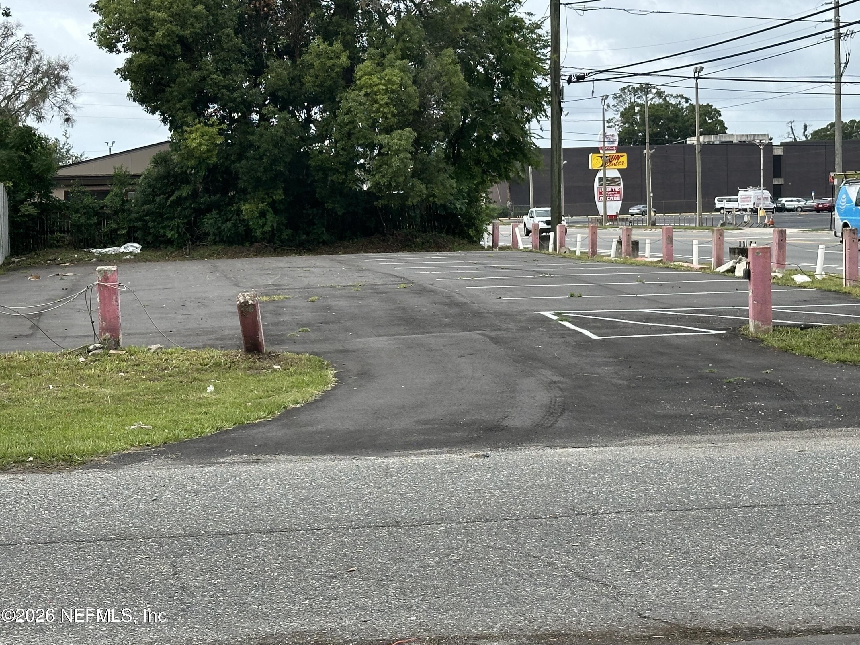 Property Image for CARDINAL Boulevard