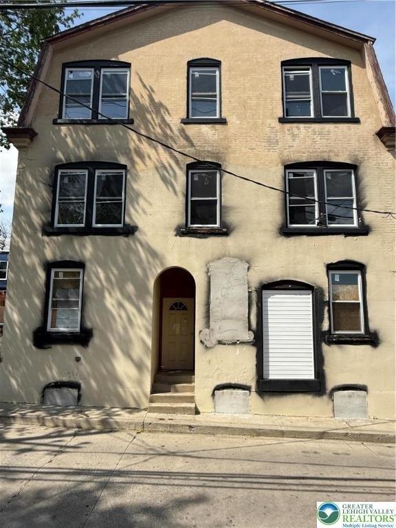 Property Image for 1413 W Court Street