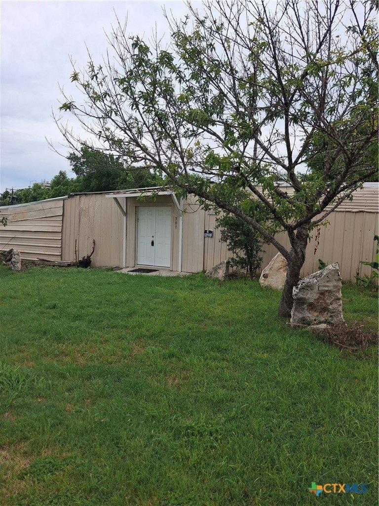 Property Image for 301 S 5th Street