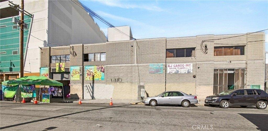 Property Image for 749 E 15th St, Downtown Los Angeles, CA 90021