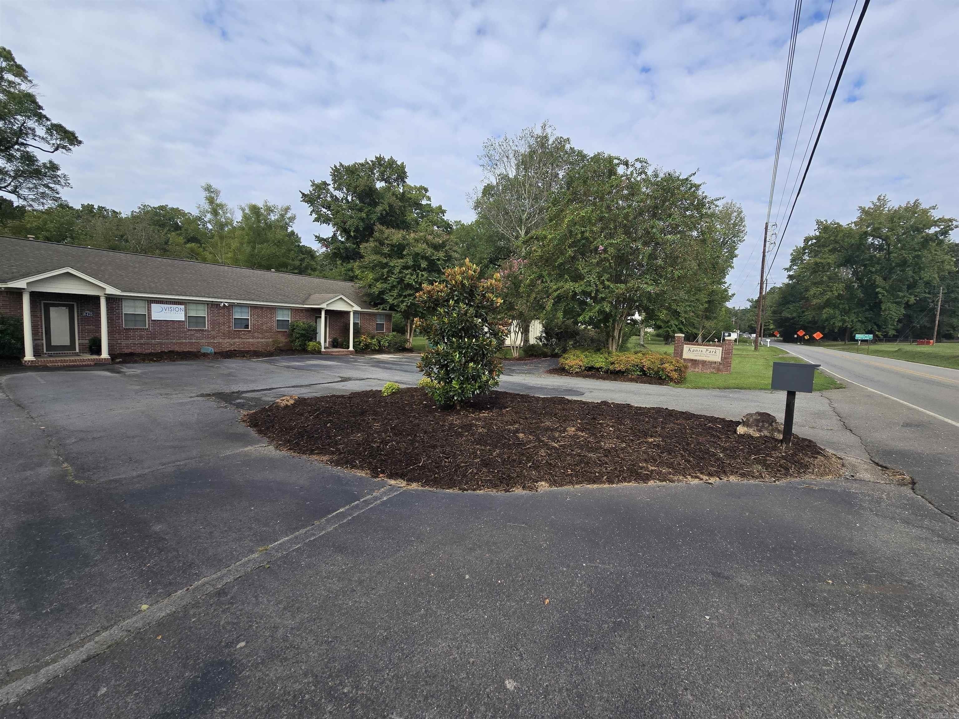 Property Image for 18425-18509 Kanis Road