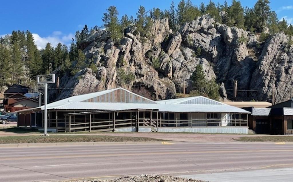Property Image for 715 Mt. Rushmore Road