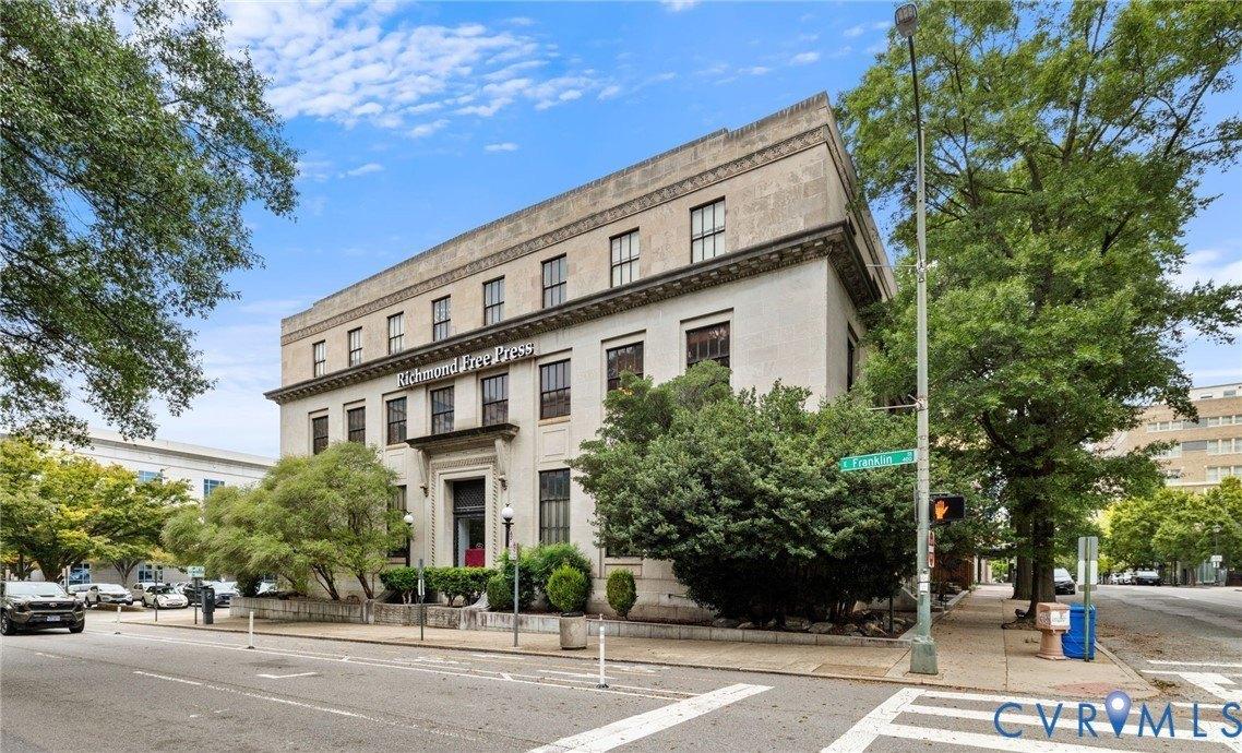 Property Image for 422 E Franklin St