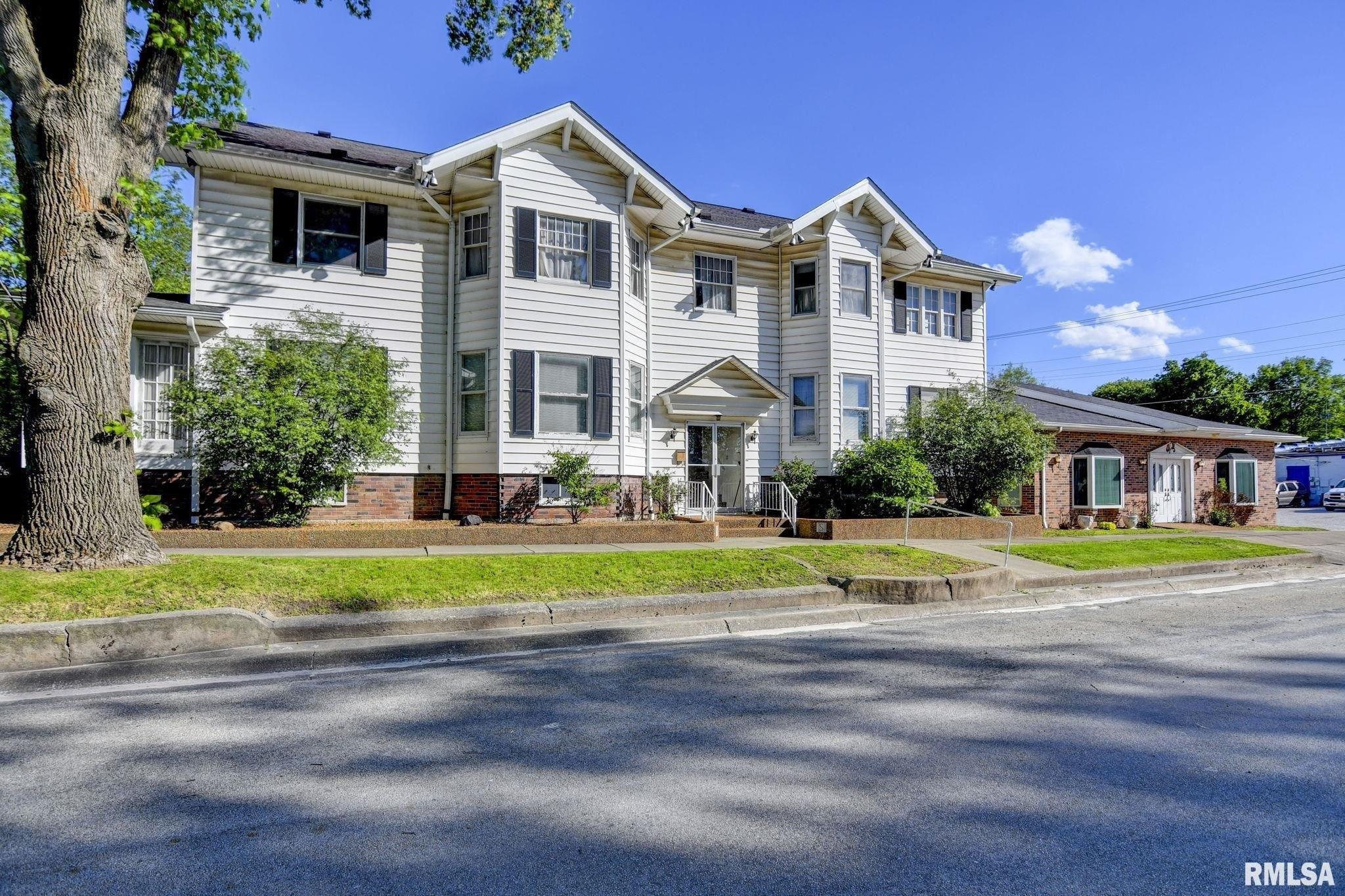 Property Image for 200 S MAPLE Street