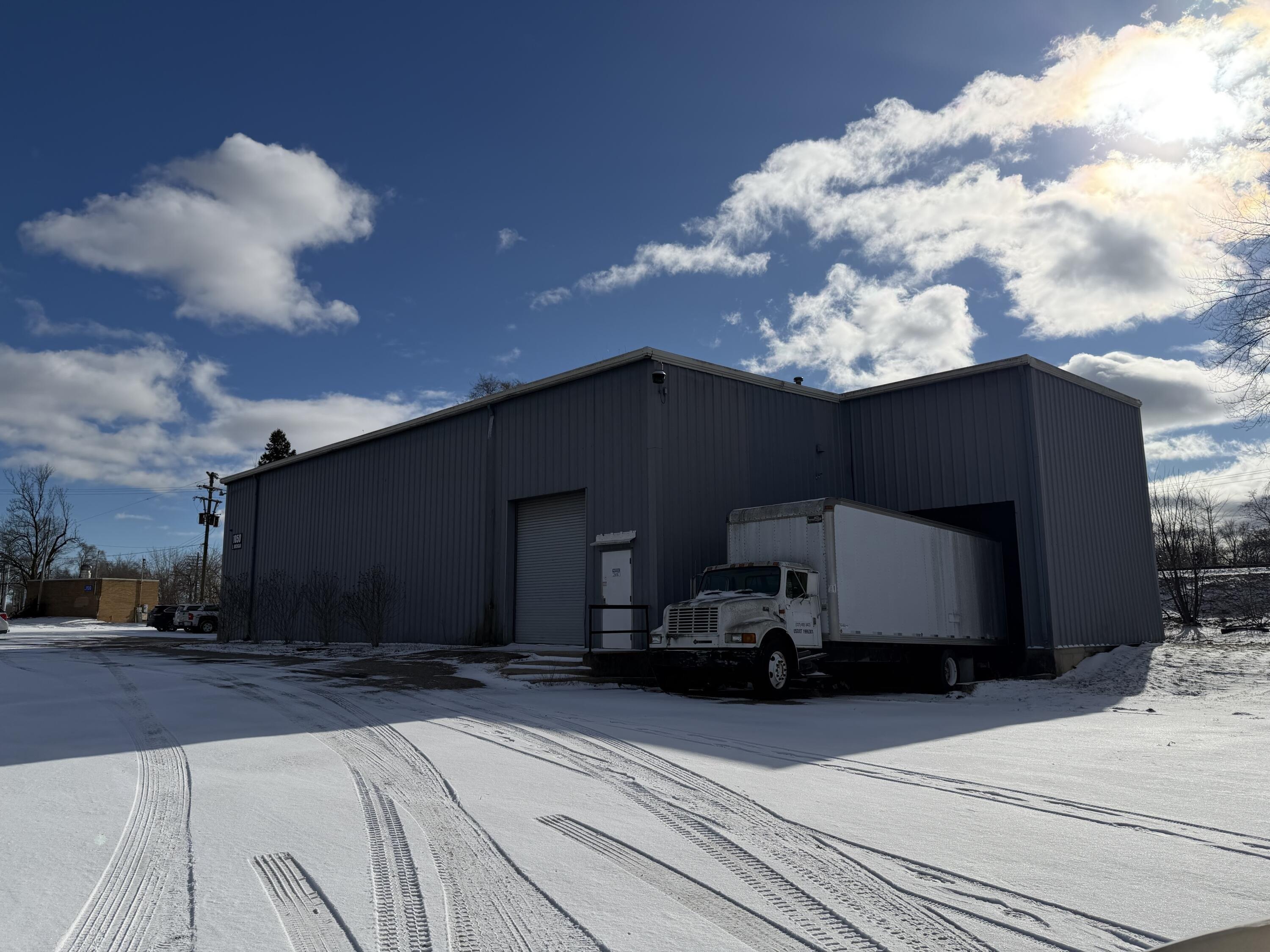 Property Image for 1050 E Michigan Avenue