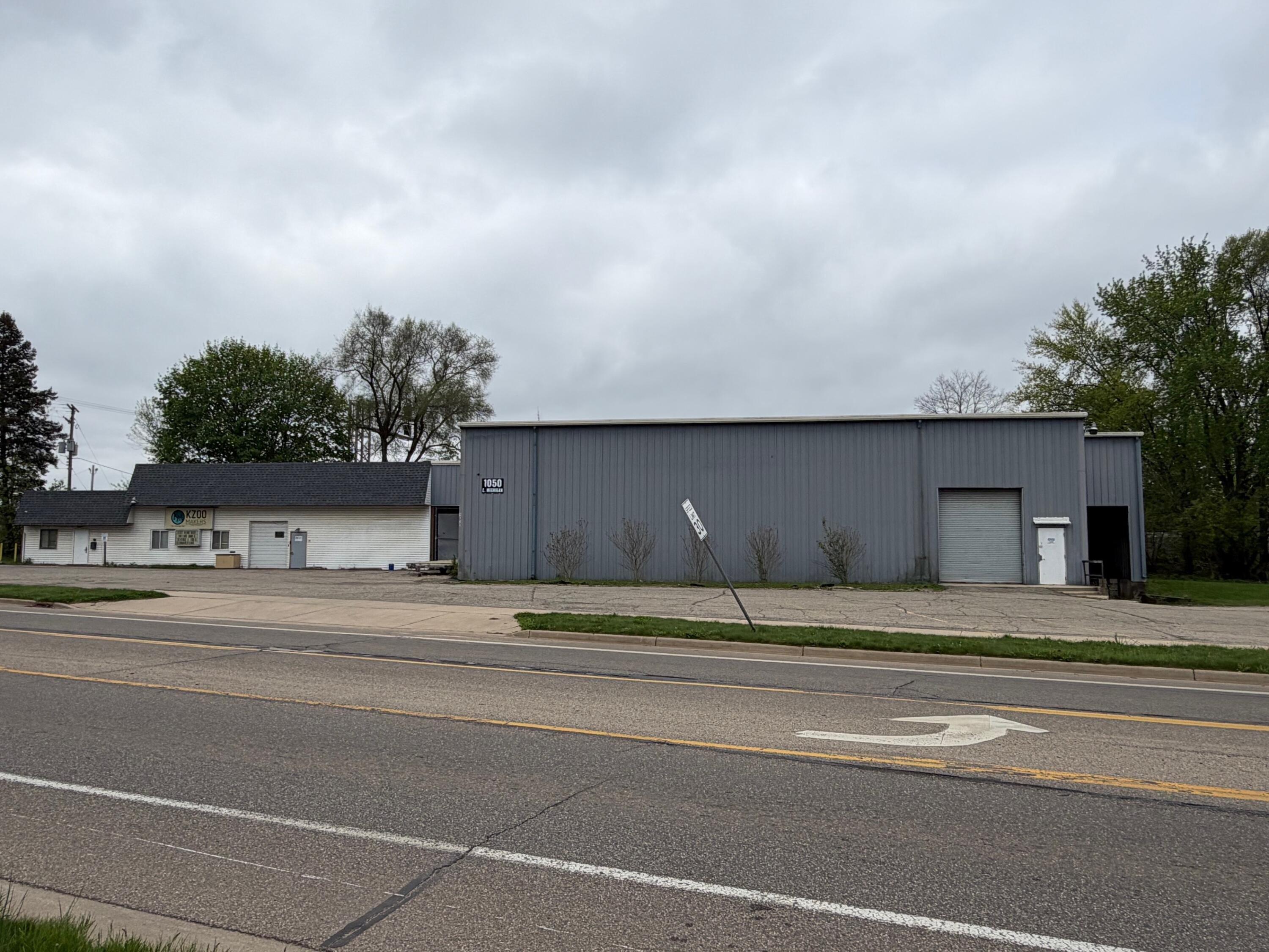 Property Image for 1050 E Michigan Avenue