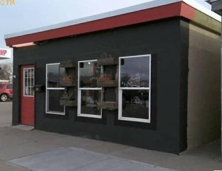 Property Image for 615 W 3rd St