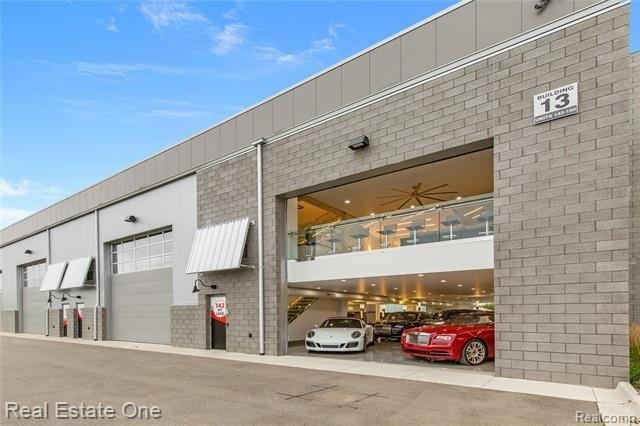 Property Image for 142 Pit Lane